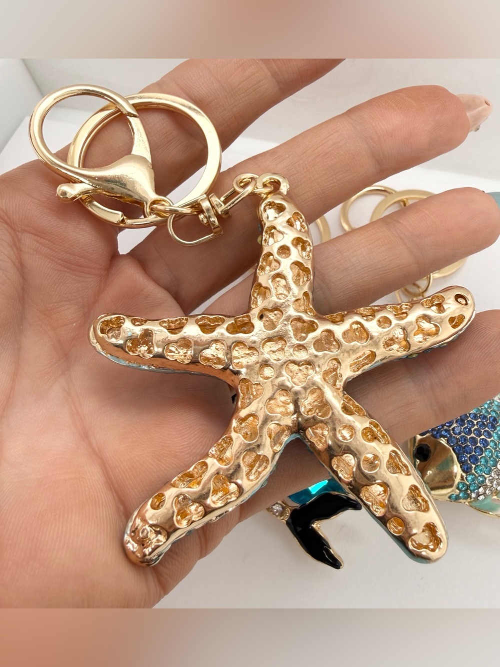 3 Crystal Rhinestone Enamel Fish Starfish Dolphin Keychain Bag Charm Gold Tone - Picture 3 of 7